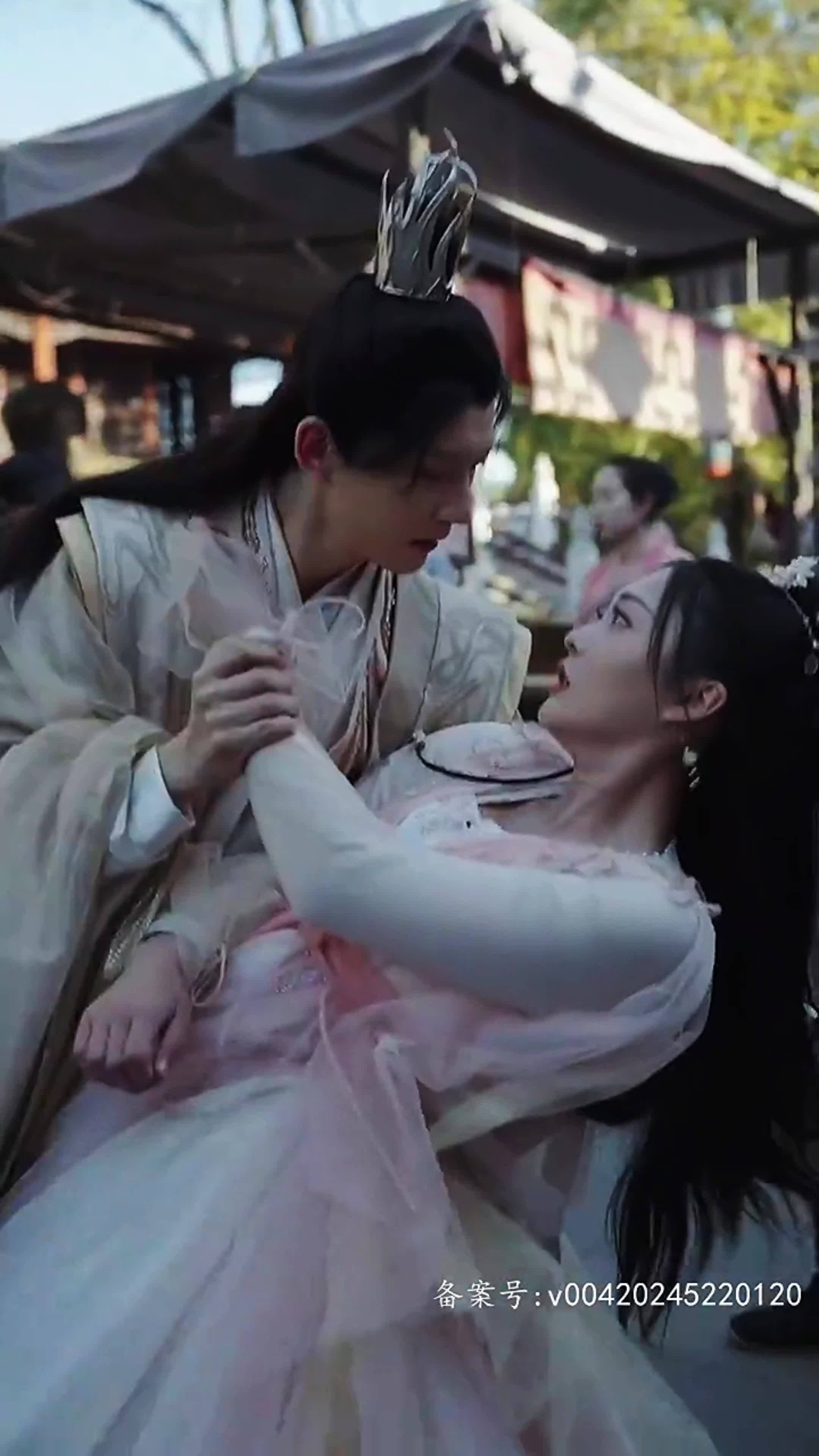 醫(yī)見(jiàn)鐘情，奈何陛下偏要寵我(全集)